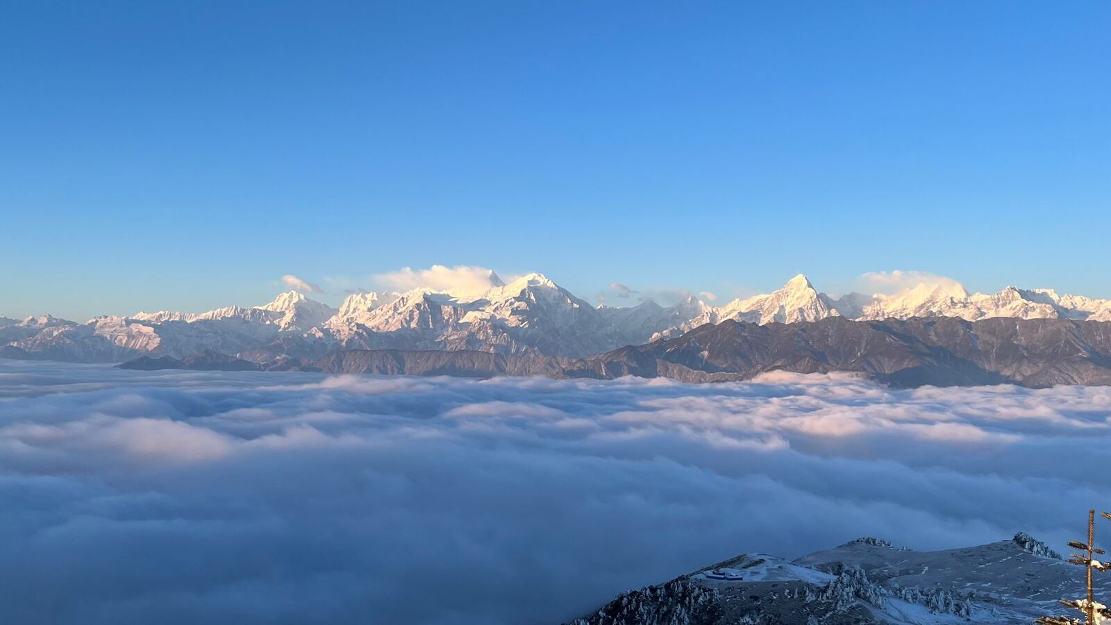 华尖山日出线第4张风景照片
