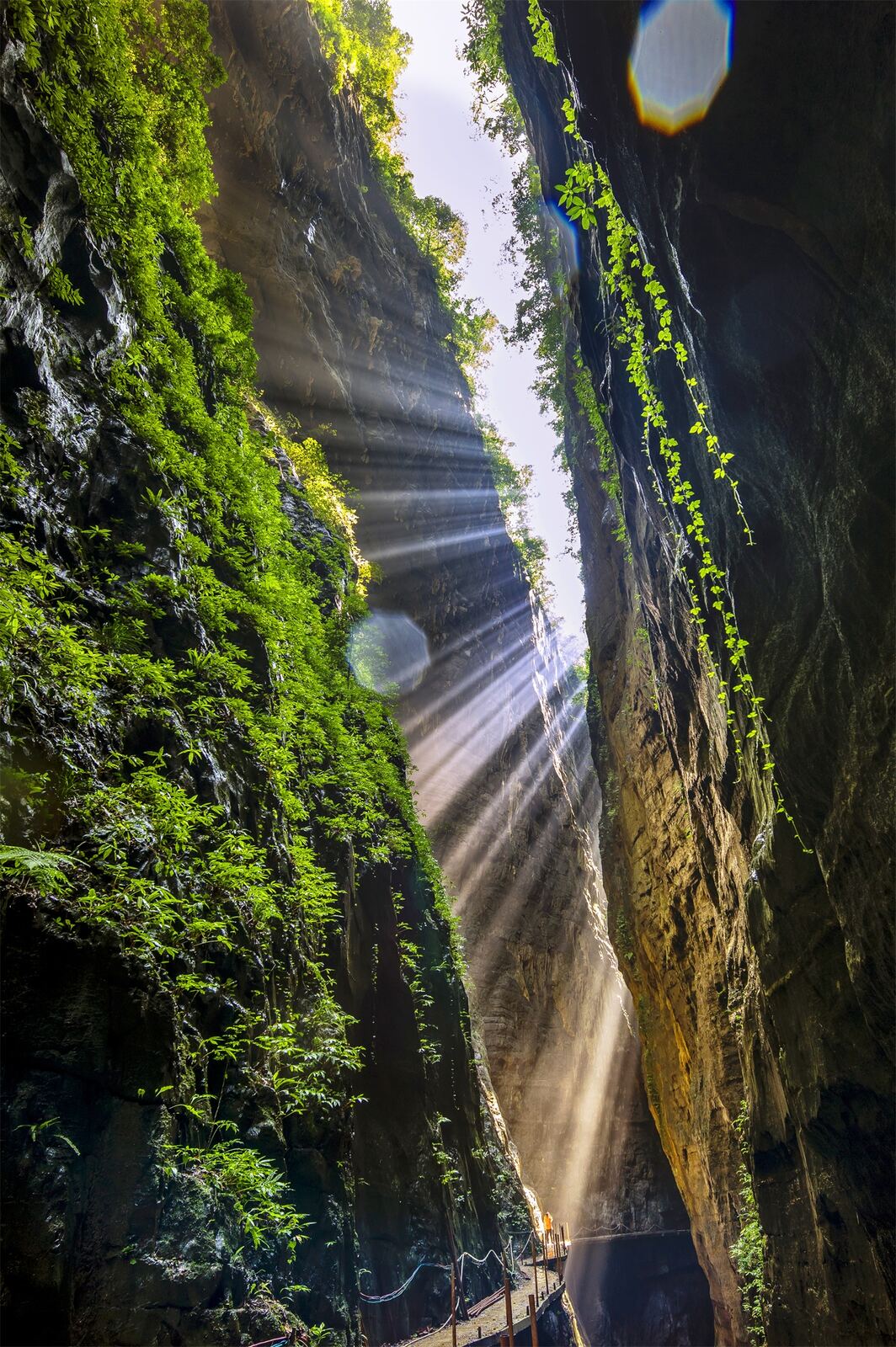 武陵山大裂谷第4张风景照片