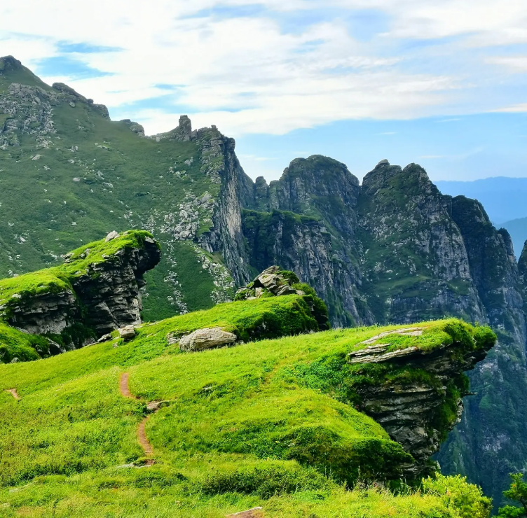 秦岭鹿角梁第2张风景照片